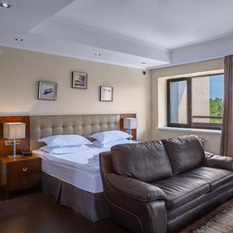 Park House Barmashino Exterior foto